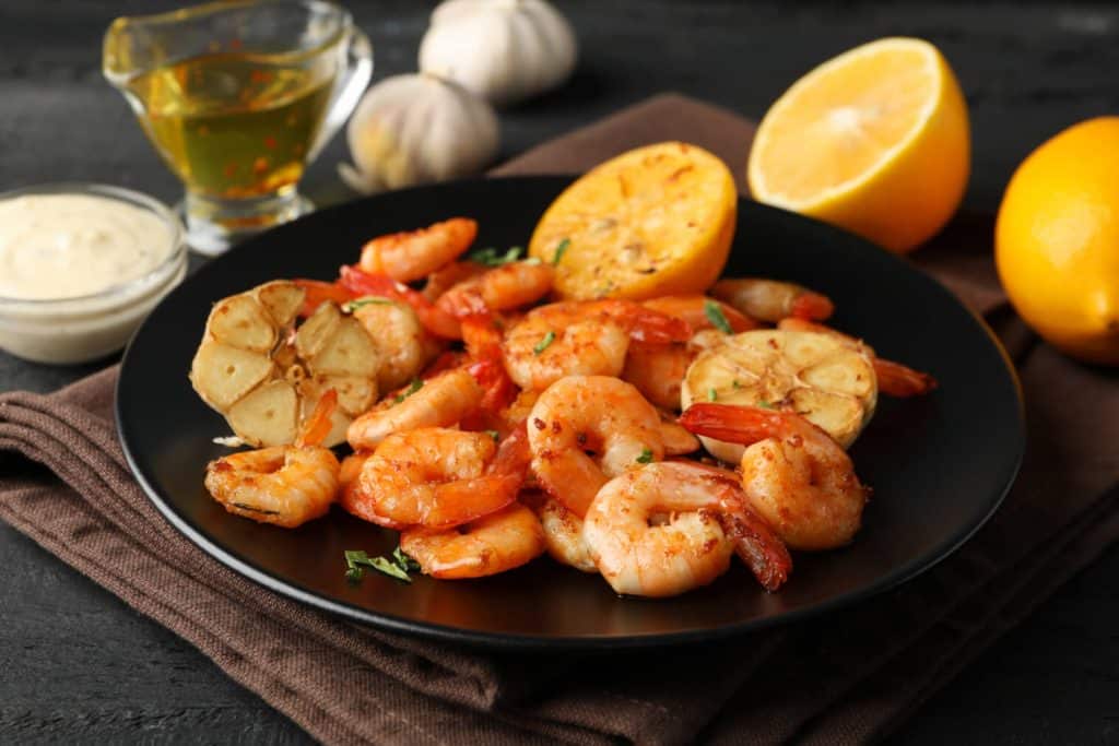 composition-with-delicious-shrimps-on-wooden-background